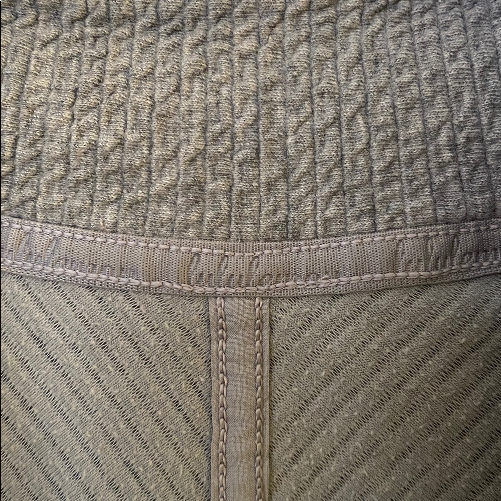 lululemon athletica On Repeat Ribbed Bomber Jacket - Picture 2 of 5